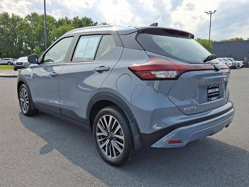 2024 Nissan Kicks SV