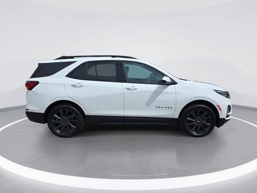 Summit White 2023 Chevrolet Equinox RS