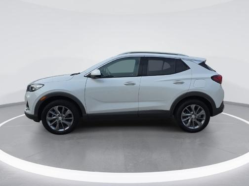 White Frost Tricoat 2023 Buick Encore GX Essence