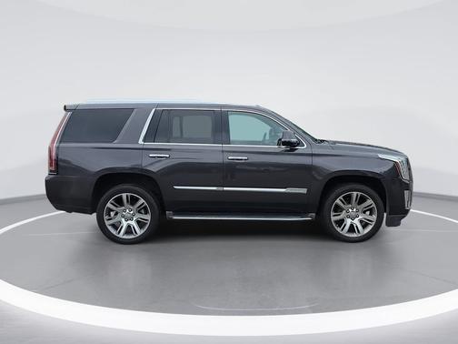 Dark Granite Metallic 2016 Cadillac Escalade Luxury Collection