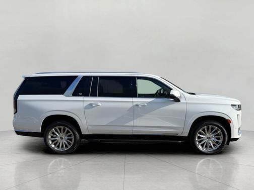 2022 Cadillac Escalade ESV Premium Luxury