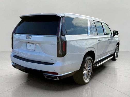 2022 Cadillac Escalade ESV Premium Luxury