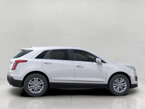 Crystal White Tricoat 2026 Cadillac XT5 Luxury