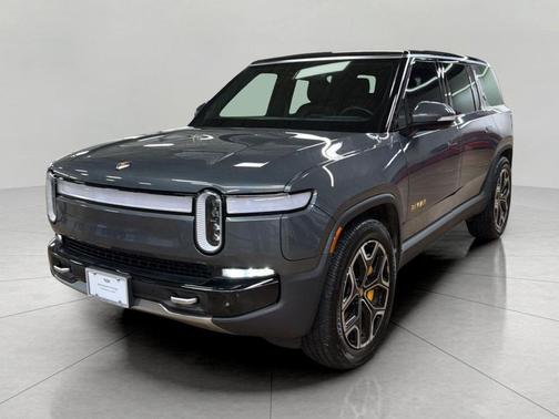 LA Silver 2023 Rivian R1S Adventure