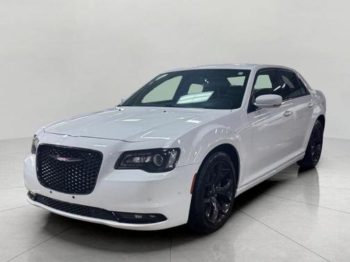 2022 Chrysler 300 S