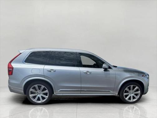 2019 Volvo XC90 T6 Inscription