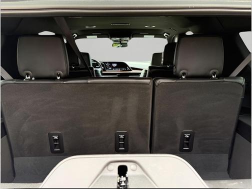 2023 Cadillac Escalade ESV Luxury