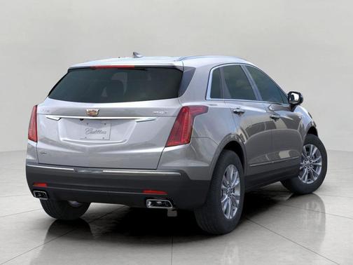 Argent Silver Metallic 2026 Cadillac XT5 Luxury