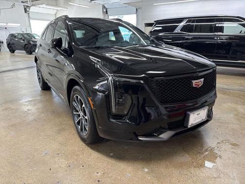 Stellar Black Metallic 2025 Cadillac XT4 Sport