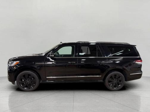 INFINITE BLACK MET CC 2024 Lincoln Navigator Reserve