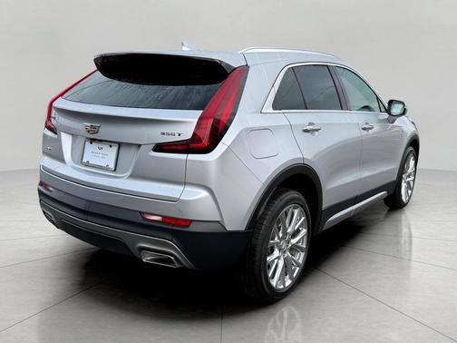 2022 Cadillac XT4 Premium Luxury