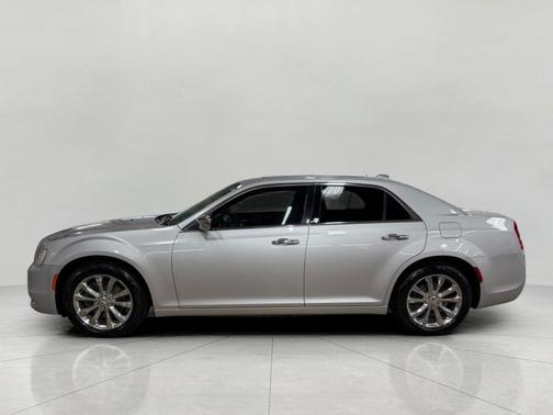 Silver Mist Clearcoat 2019 Chrysler 300 Limited