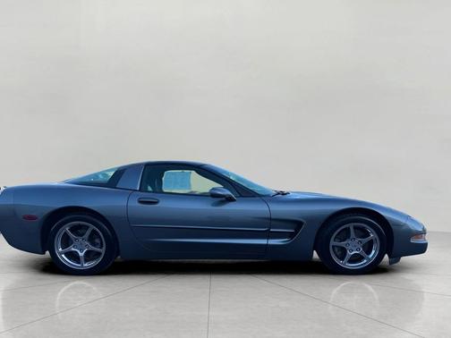 2004 Chevrolet Corvette Base