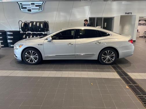 2017 Buick LaCrosse Essence