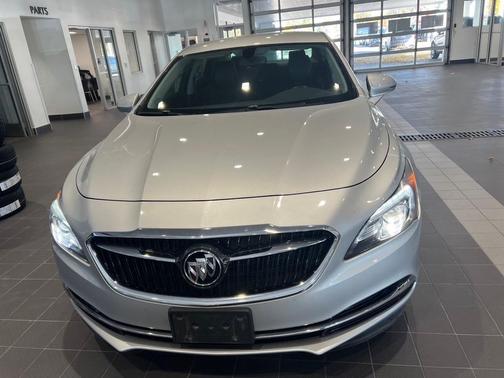 2017 Buick LaCrosse Essence