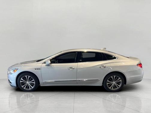 2017 Buick LaCrosse Essence