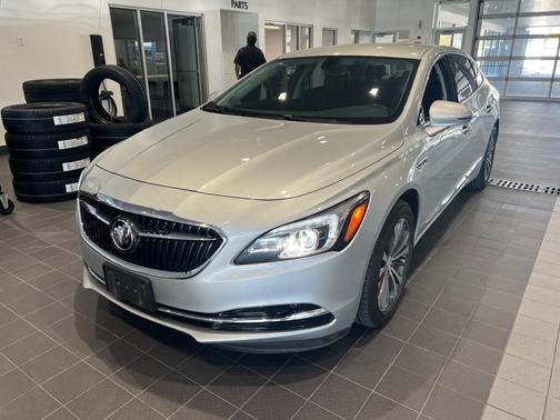 2017 Buick LaCrosse Essence