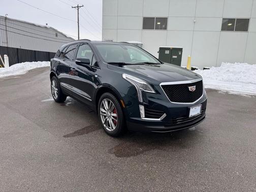 2025 Cadillac XT5 Sport
