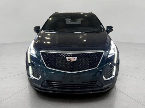 2025 Cadillac XT5 Sport