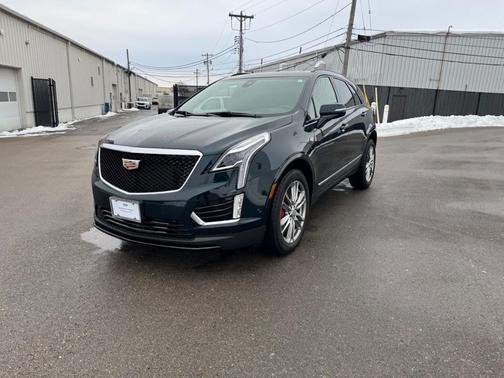 2025 Cadillac XT5 Sport