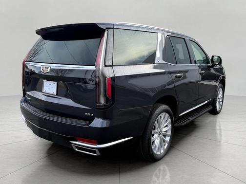 2022 Cadillac Escalade Luxury