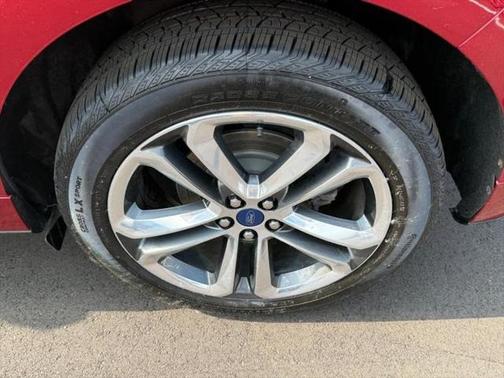 2017 Ford Edge Sport