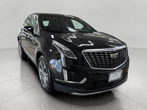 Stellar Black Metallic 2021 Cadillac XT5 Premium Luxury