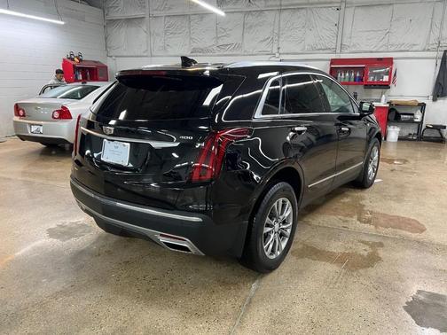 2021 Cadillac XT5 Premium Luxury