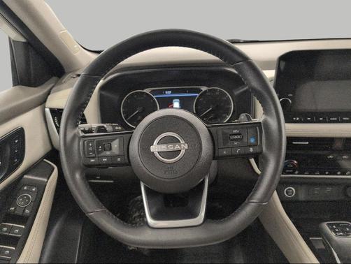Pearl White Tricoat 2023 Nissan Rogue SL