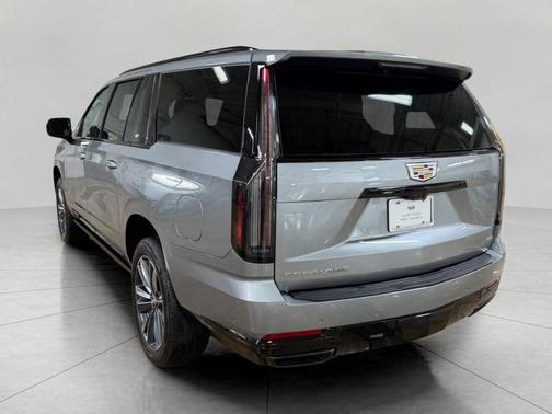 Argent Silver Metallic 2025 Cadillac Escalade ESV Sport