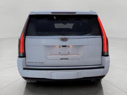 2017 Cadillac Escalade Luxury