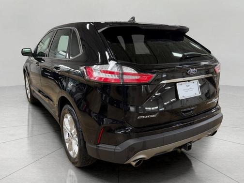 AGATE BLACK METALLIC 2020 Ford Edge Titanium