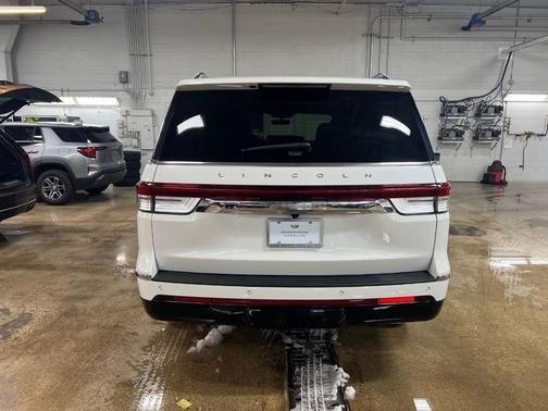 2023 Lincoln Navigator Reserve