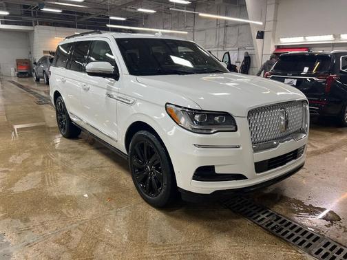 2023 Lincoln Navigator Reserve