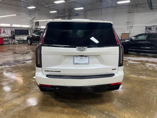 2022 Cadillac Escalade Sport Platinum