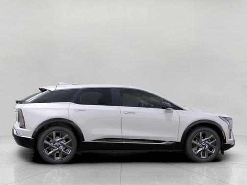 2025 Cadillac OPTIQ Luxury 1 AWD