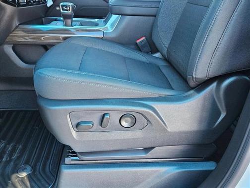 Summit White 2026 Chevrolet Silverado 1500 RST