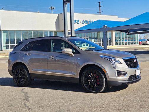 2023 Cadillac XT5 Sport