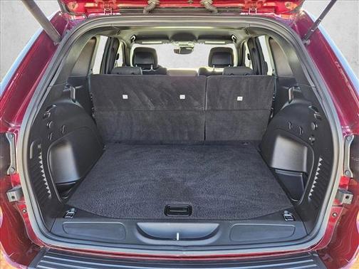 2022 Jeep Grand Cherokee Laredo