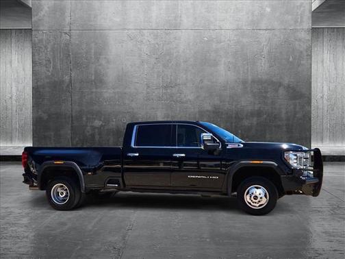 2023 GMC Sierra 3500 Denali