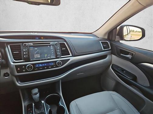 Predawn Gray Mica 2016 Toyota Highlander XLE