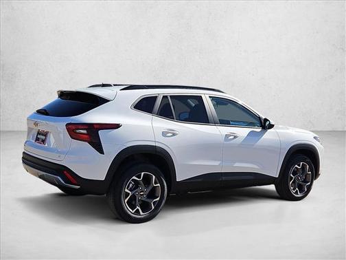 Summit White 2026 Chevrolet Trax LT