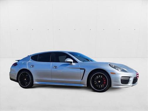 2014 Porsche Panamera GTS