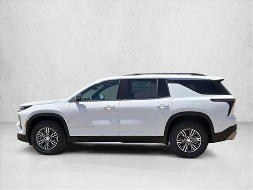 Summit White 2026 Chevrolet Traverse LT