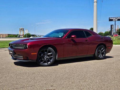 2021 Dodge Challenger SXT