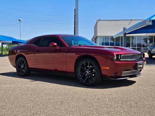 2021 Dodge Challenger SXT
