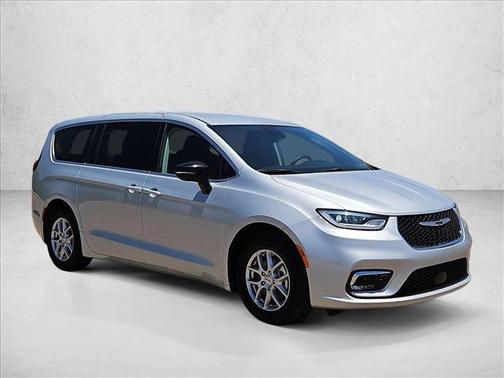 Silver Mist Clearcoat 2024 Chrysler Pacifica Touring L