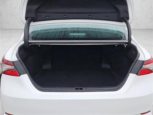 Ice Cap 2023 Toyota Camry SE