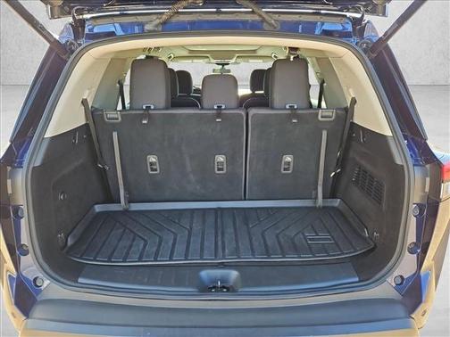 2022 Nissan Pathfinder SV 2WD