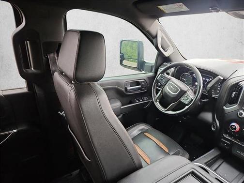 Cayenne Red Tintcoat 2022 GMC Sierra 2500 AT4